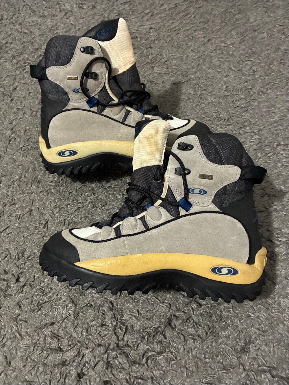 Vintage Salomon Grey Boots